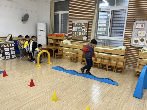e9390f94-310b-487b-a345-a1f504900d42.jpg