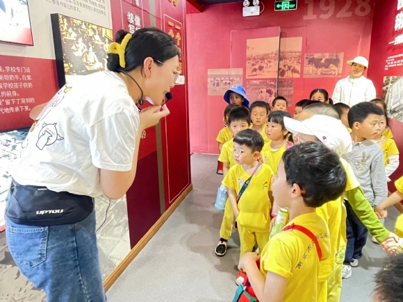 a1235c0726741efa3e574db33015fb5.jpg