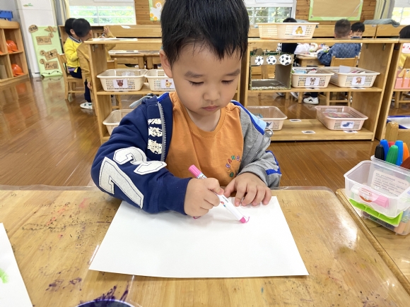 af9a9214-7db9-48fe-9f4e-94450824f857.jpg