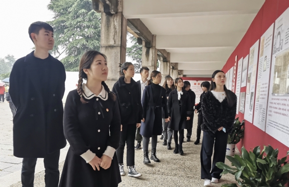 附件:eaa258ecef87a47b52d82939d236fa2.jpg 附件:eaa258ecef87a47b52d82939d236fa2.jpg